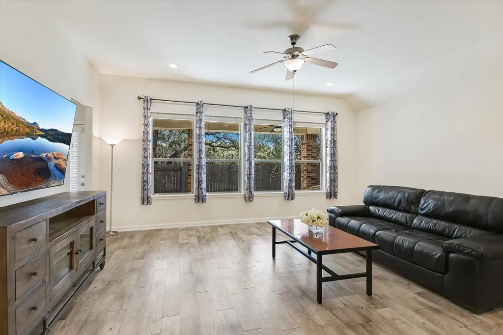2300 Lookout Range Drive Leander TX 78641
