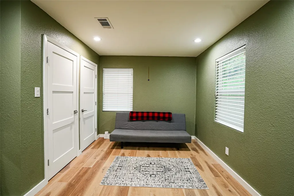 204 Chippendale Avenue Austin TX 78745