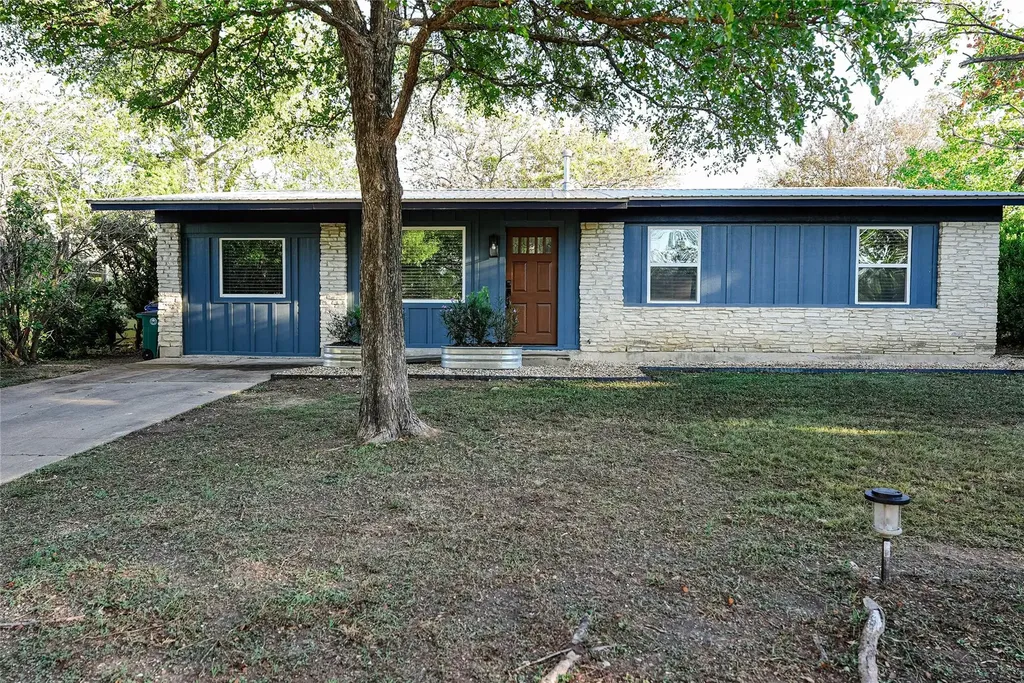 204 Chippendale Avenue Austin TX 78745