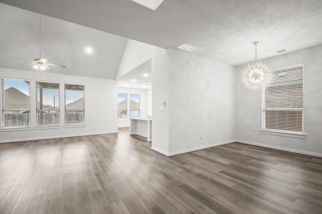 841 Spinnaker Loop Kyle TX 78640