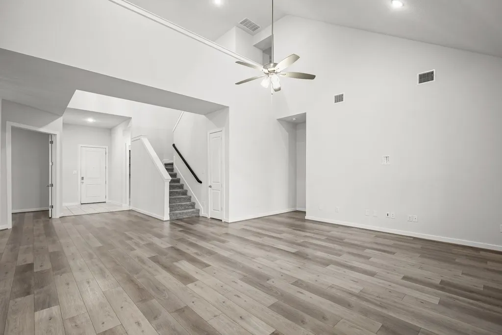 841 Spinnaker Loop Kyle TX 78640