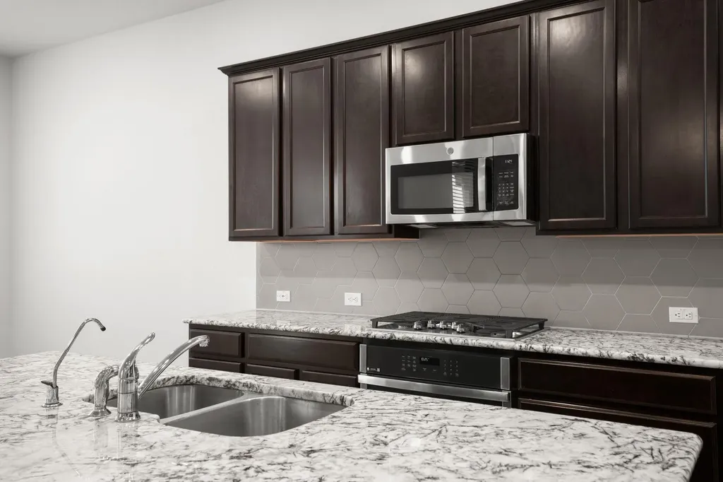 841 Spinnaker Loop Kyle TX 78640