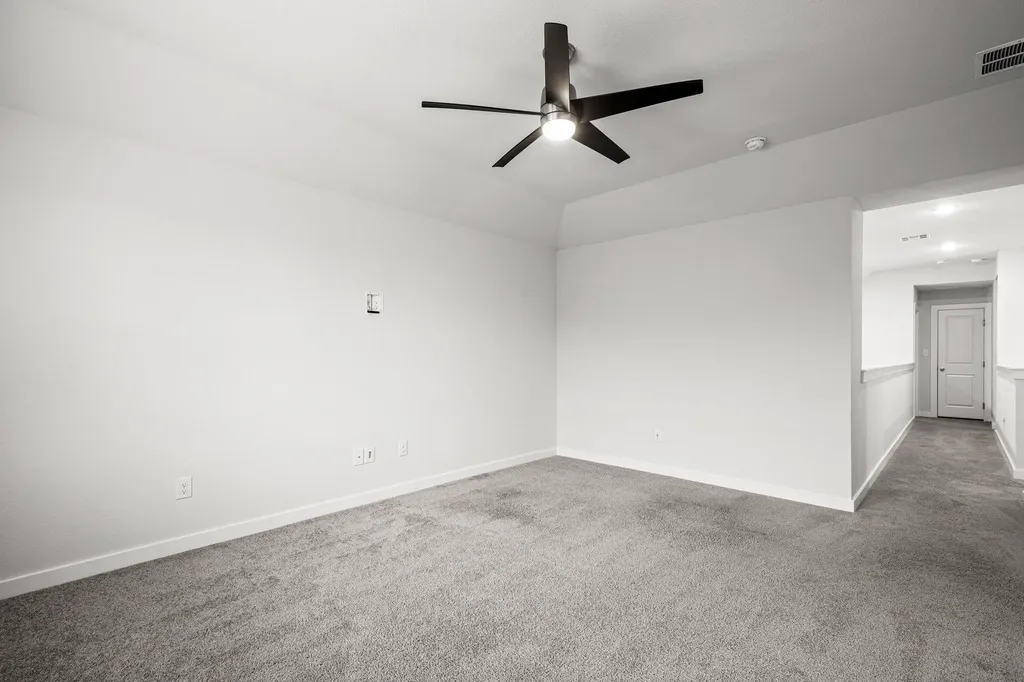 841 Spinnaker Loop Kyle TX 78640