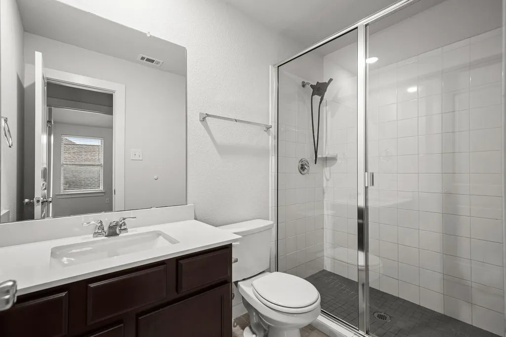 841 Spinnaker Loop Kyle TX 78640