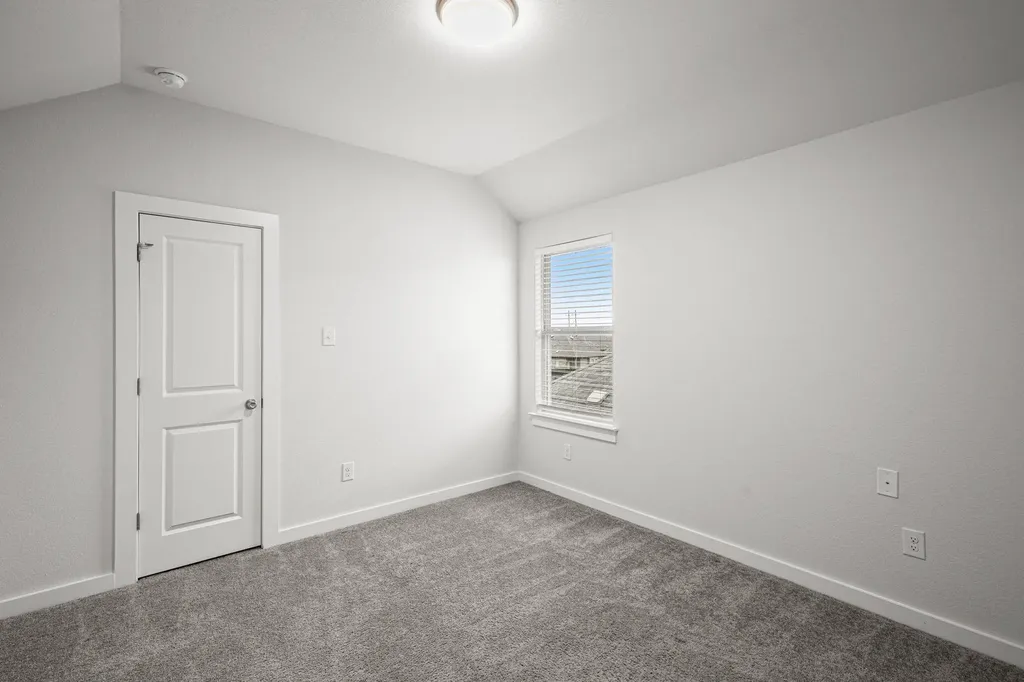 841 Spinnaker Loop Kyle TX 78640