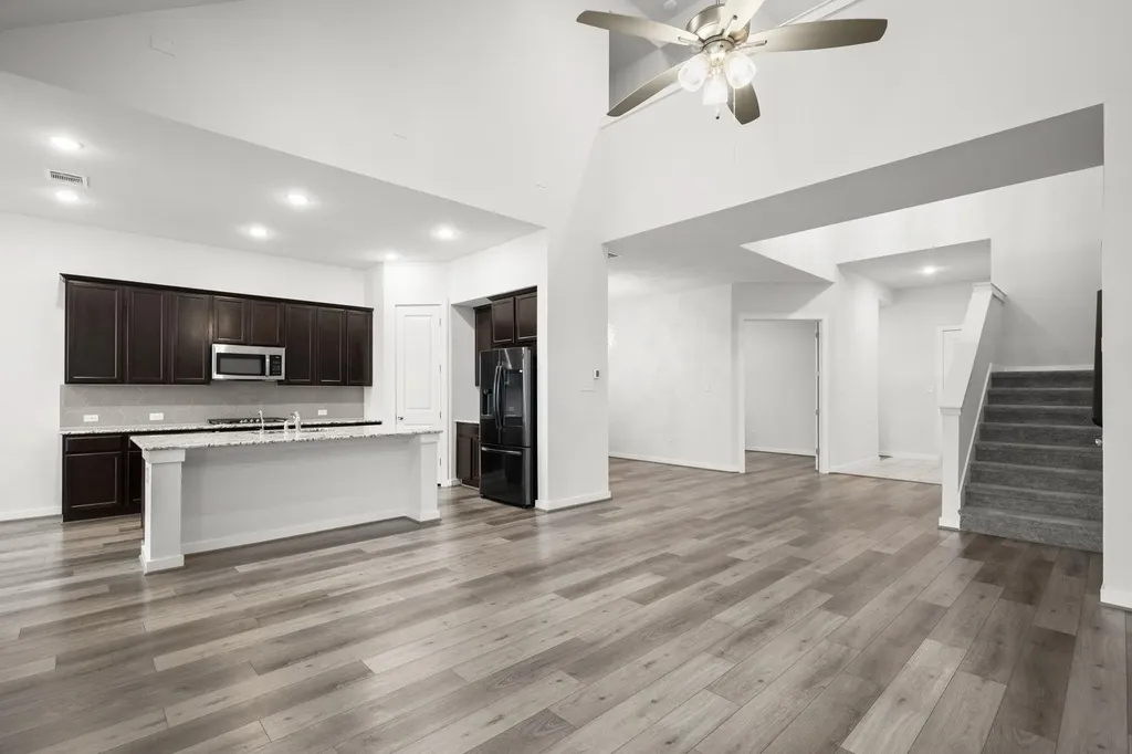 841 Spinnaker Loop Kyle TX 78640