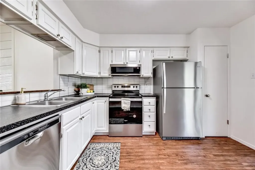 11904 Broad Oaks Drive Austin TX 78759
