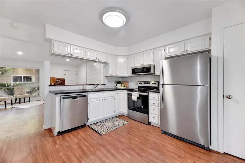 11904 Broad Oaks Drive Austin TX 78759