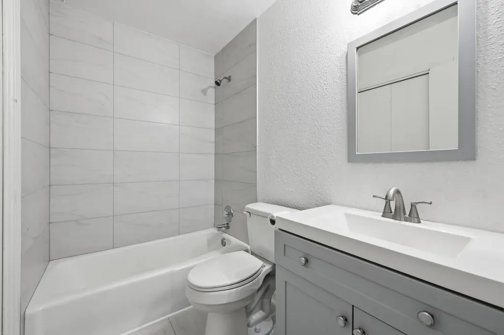11904 Broad Oaks Drive Austin TX 78759
