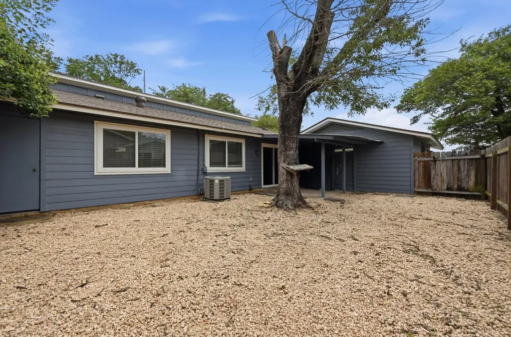 11904 Broad Oaks Drive Austin TX 78759