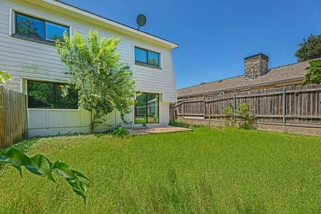 8524 Dryfield Drive Austin TX 78758