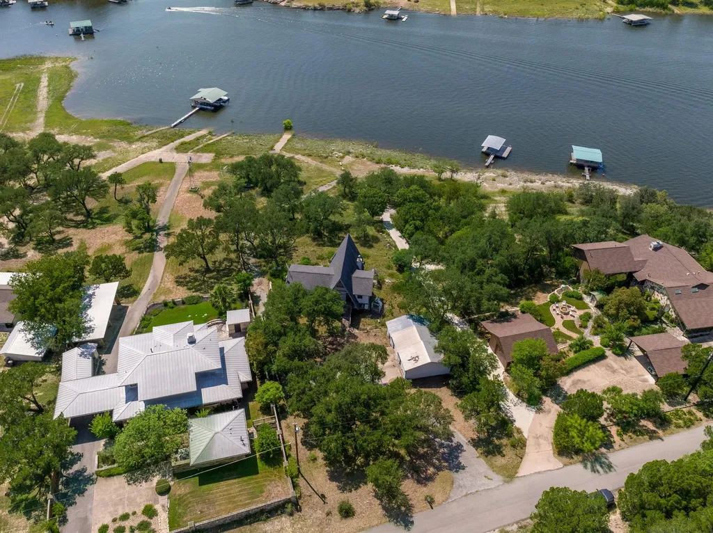 19625 Lakehurst Loop Spicewood TX 78669