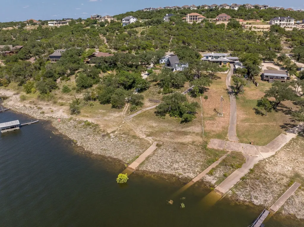 19625 Lakehurst Loop Spicewood TX 78669