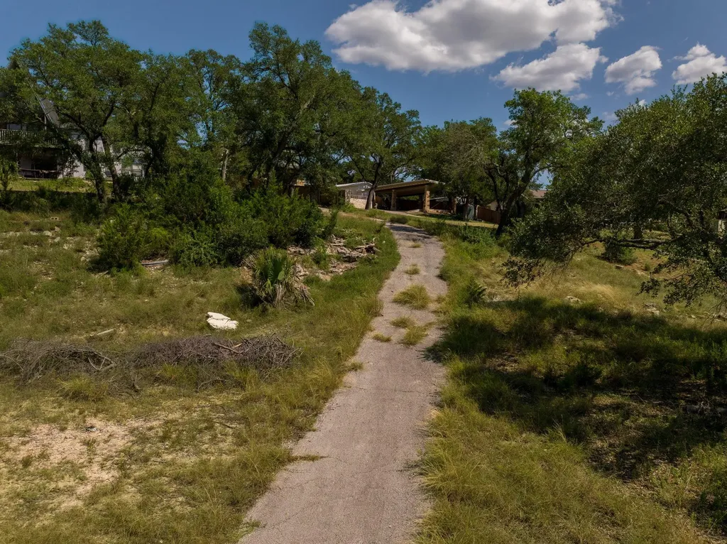 19625 Lakehurst Loop Spicewood TX 78669