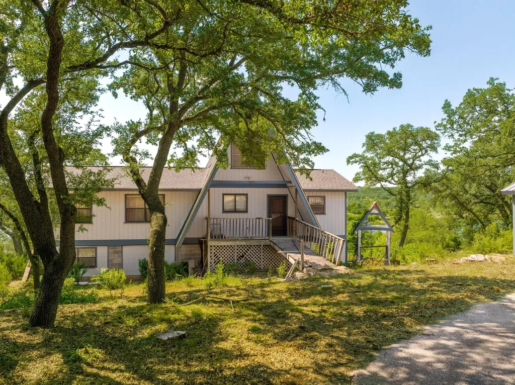 19625 Lakehurst Loop Spicewood TX 78669