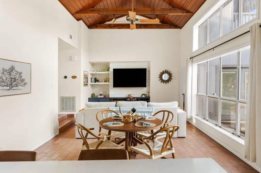 42 La Buena Vista Drive Wimberley TX 78676