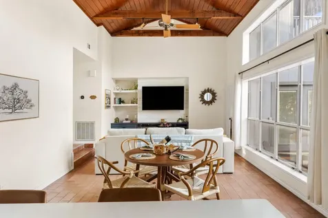 42 La Buena Vista Drive Wimberley TX 78676