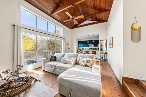 42 La Buena Vista Drive Wimberley TX 78676