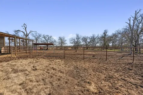 173 County Road 458a Thorndale TX 76577