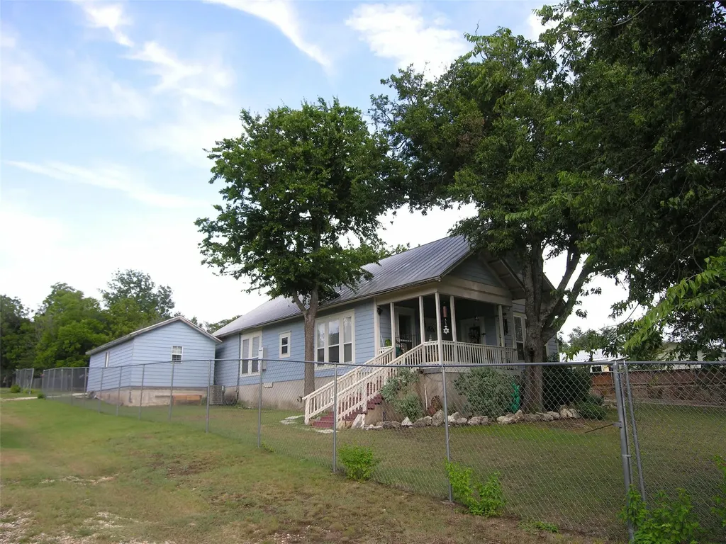 13 Cockrell Circle Lampasas TX 76550