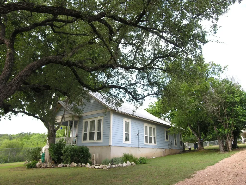 13 Cockrell Circle Lampasas TX 76550