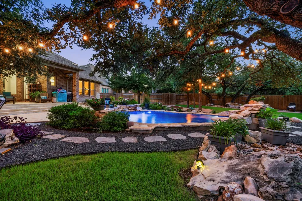 256 Fannin Battleground Lane Georgetown TX 78628