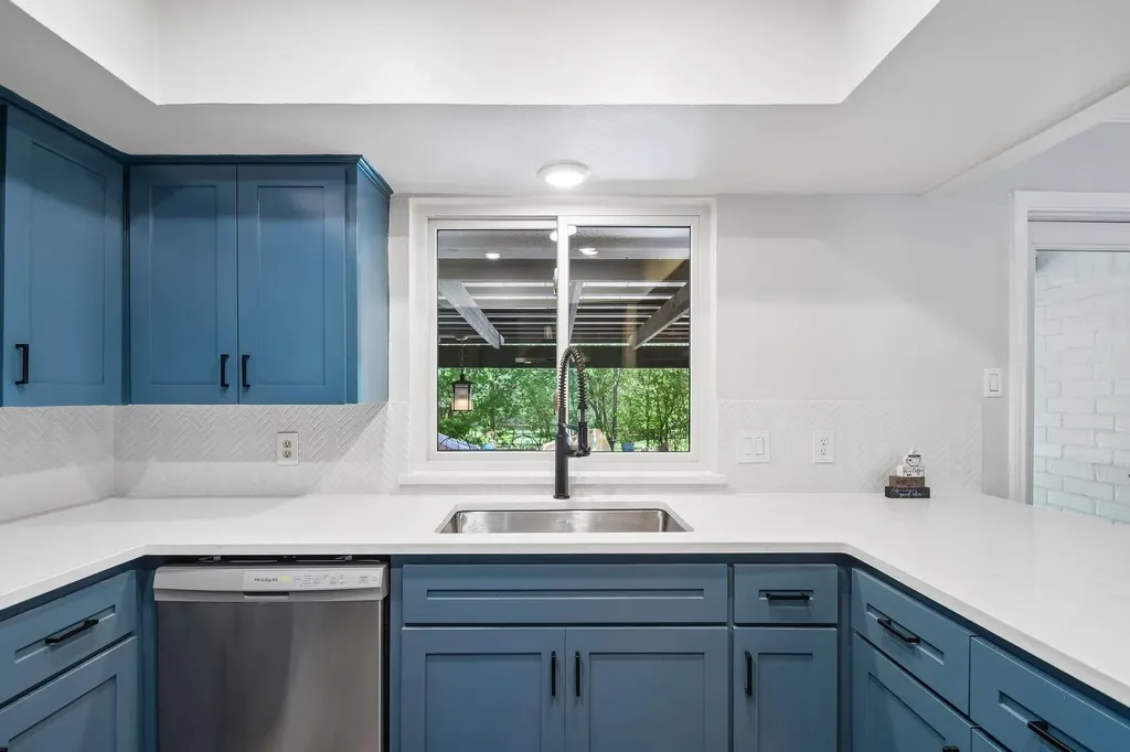 9203 Comburg Drive Austin TX 78748
