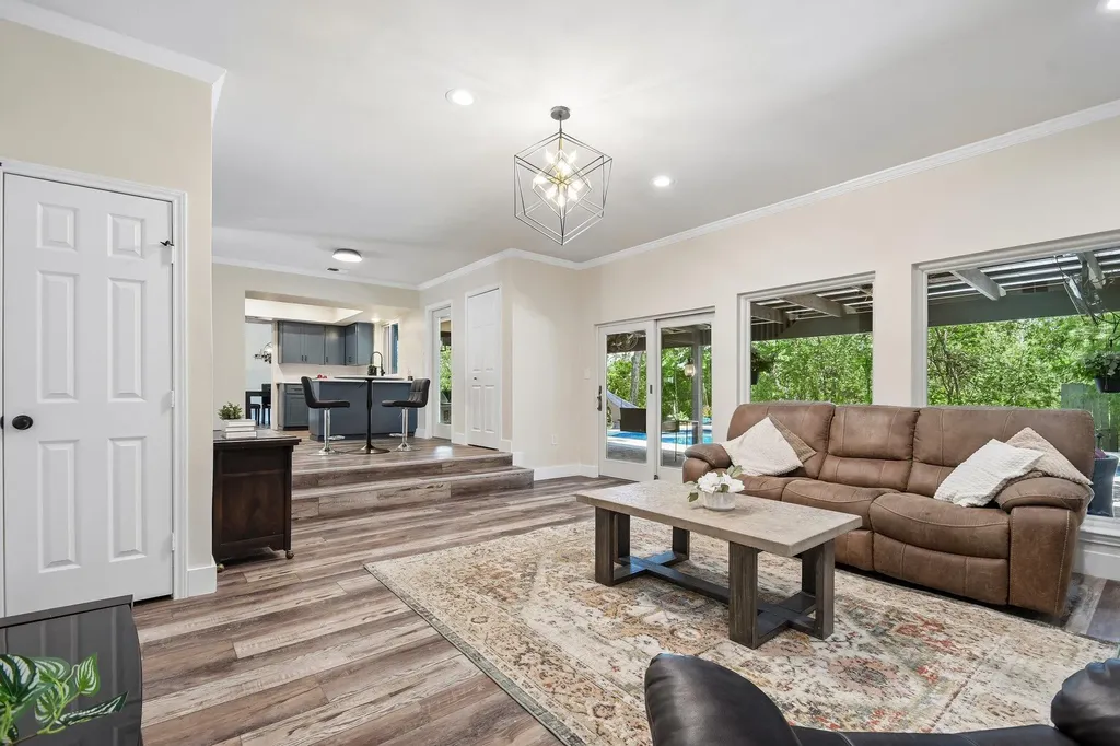 9203 Comburg Drive Austin TX 78748