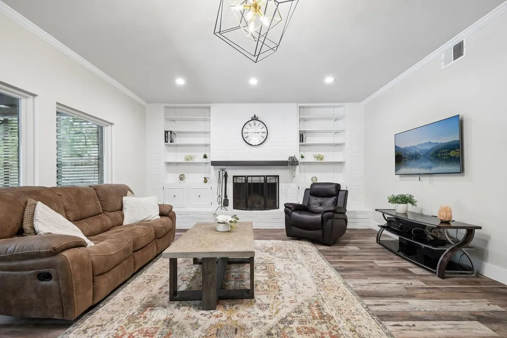 9203 Comburg Drive Austin TX 78748