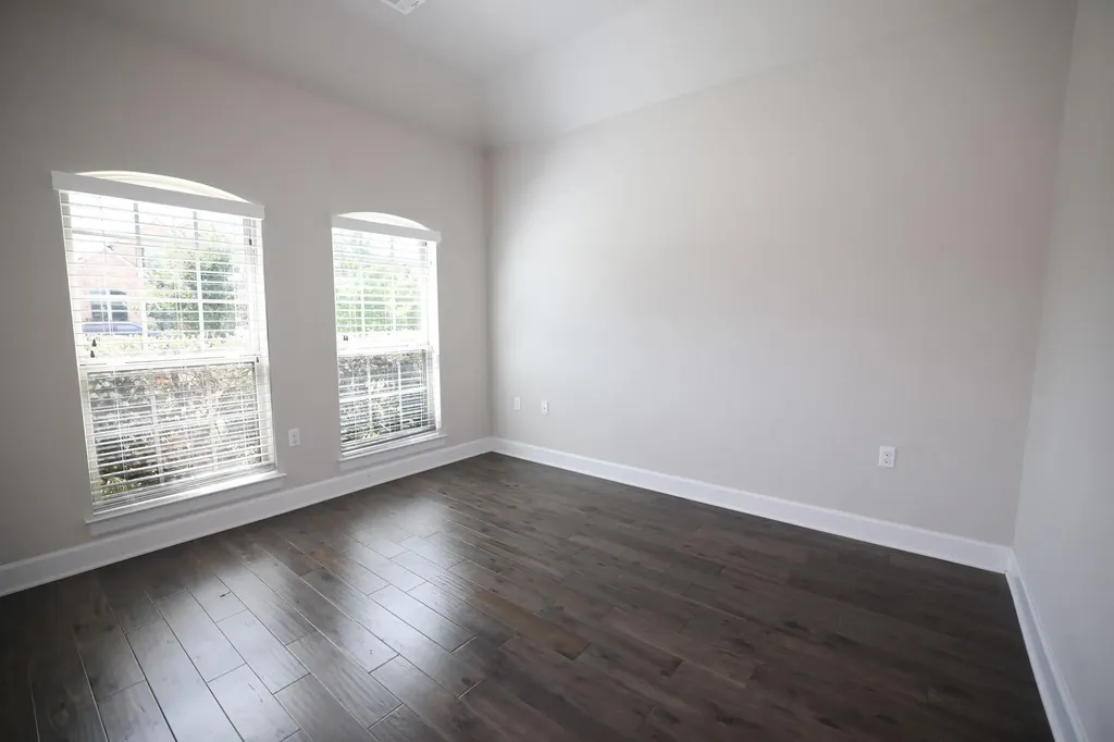 5301 Ponte Tresa Drive Austin TX 78738