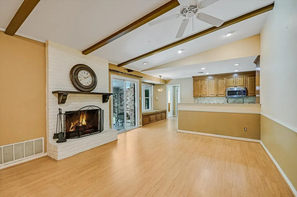 8821 Silverarrow Circle Austin TX 78759