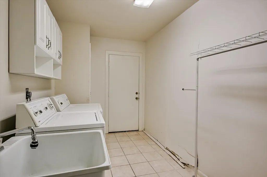 8821 Silverarrow Circle Austin TX 78759
