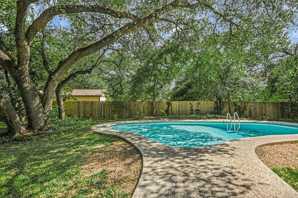 8821 Silverarrow Circle Austin TX 78759