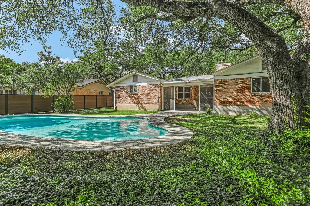 8821 Silverarrow Circle Austin TX 78759