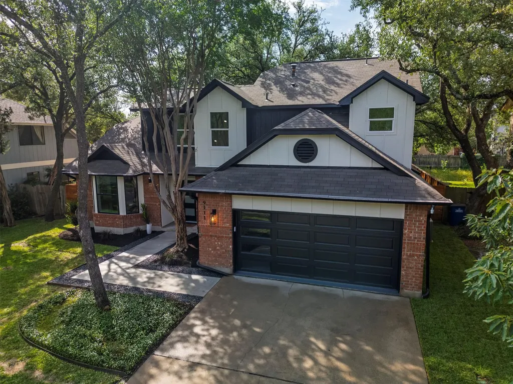 9111 Hazelhurst Drive Austin TX 78729