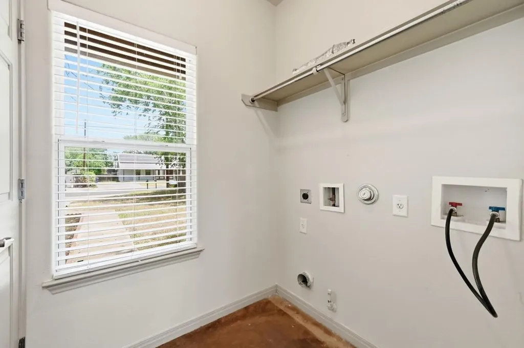6015 Ponca Street Austin TX 78741
