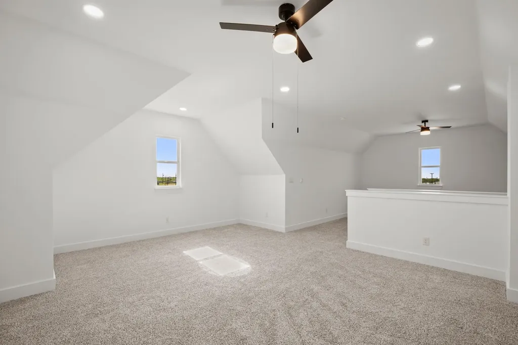 142 Desperado Loop Del Valle TX 78617