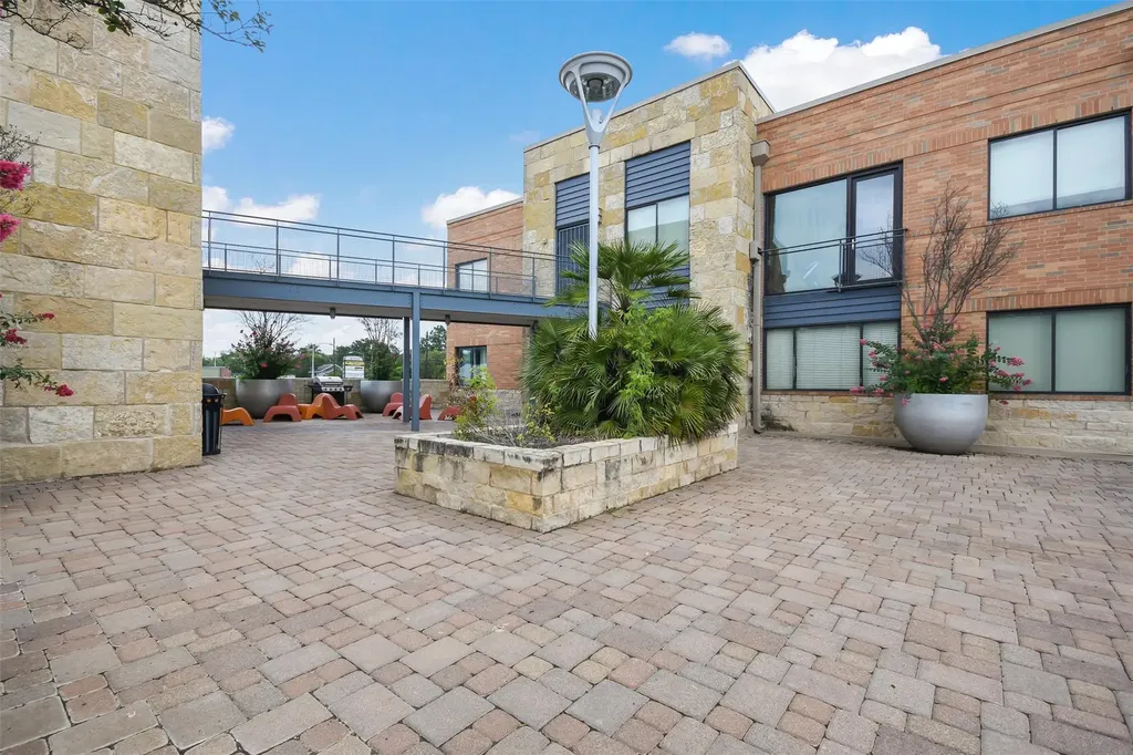 3016 Guadalupe Street Austin TX 78705