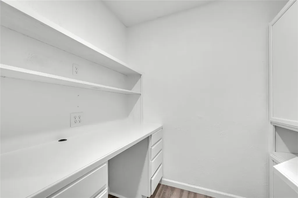1800 Tamra Court Round Rock TX 78681