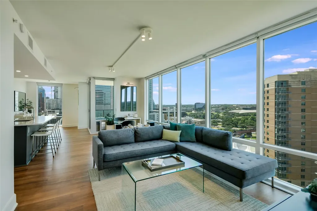 300 Bowie Street Austin TX 78703
