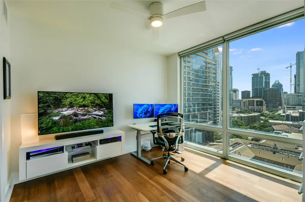 300 Bowie Street Austin TX 78703