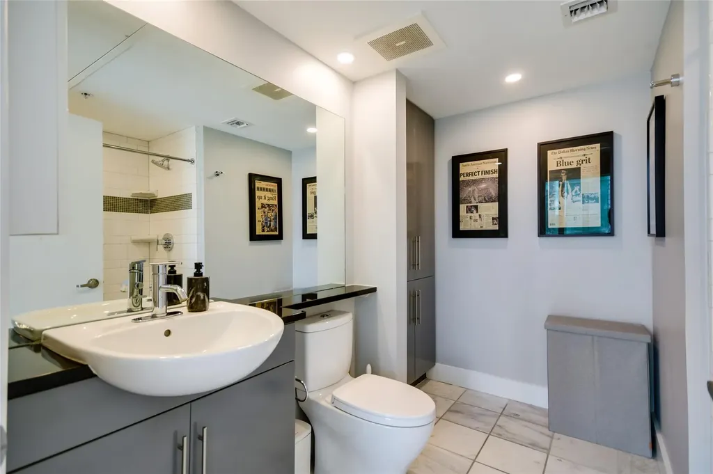 300 Bowie Street Austin TX 78703