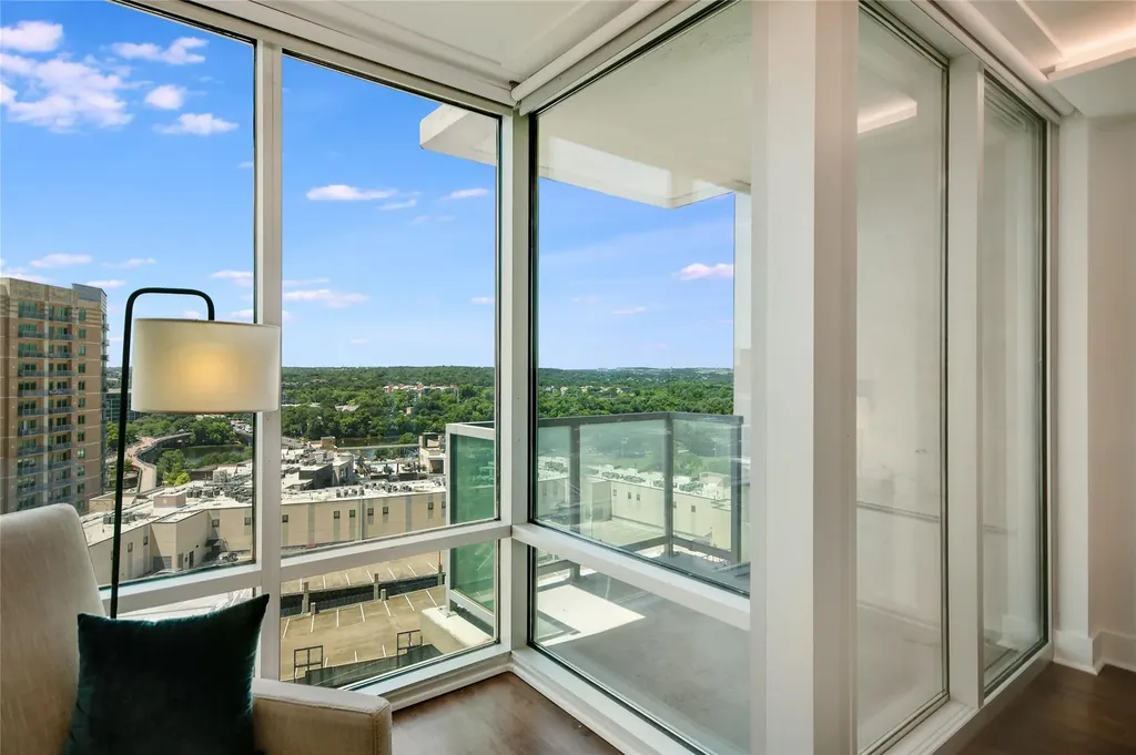 300 Bowie Street Austin TX 78703