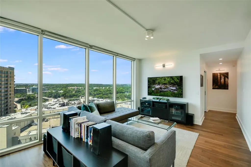 300 Bowie Street Austin TX 78703