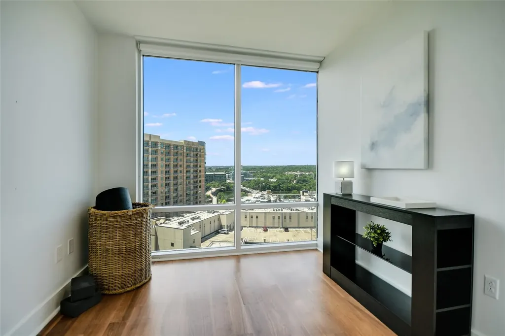 300 Bowie Street Austin TX 78703