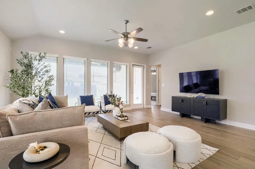 14505 Kira Lane Manor TX 78653