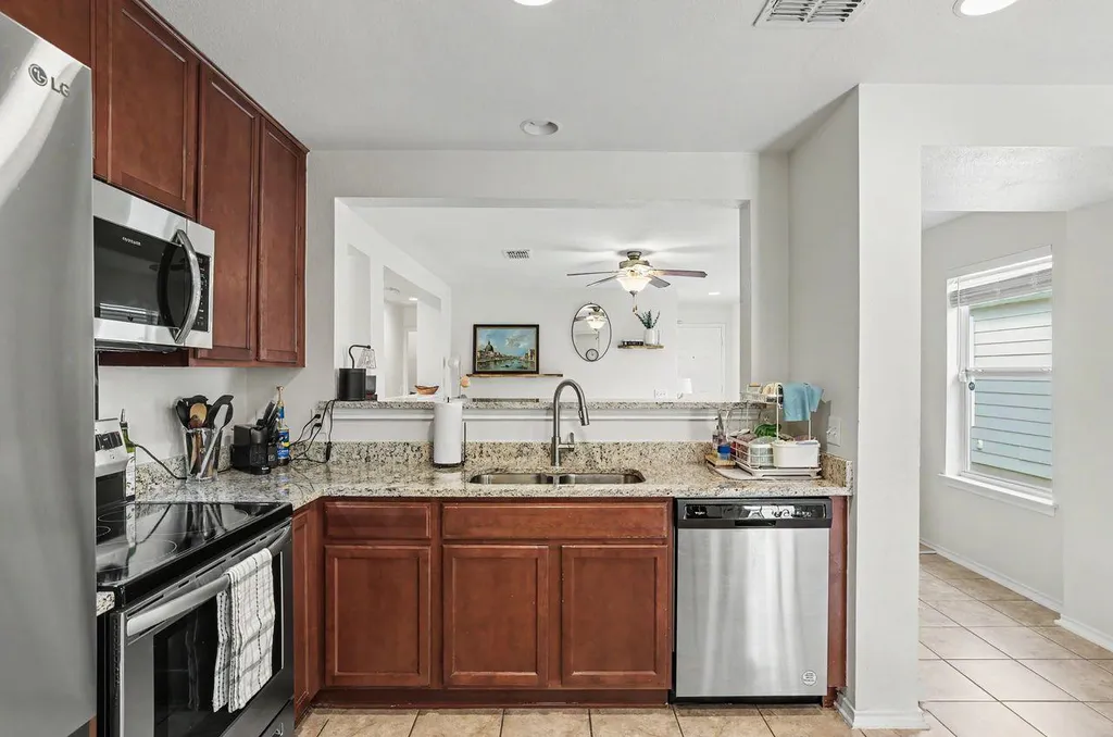 11313 Barns Trail Austin TX 78754