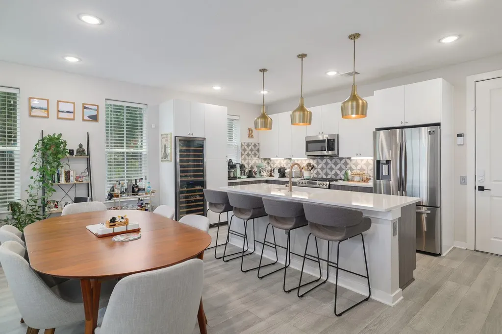 2624 Metcalfe Road Austin TX 78741