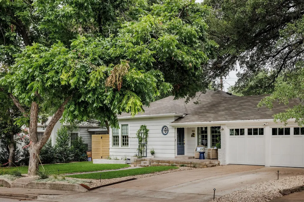 Austin TX, 3100 Kerbey Lane