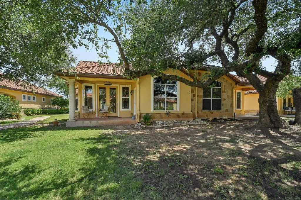 2004 American Drive Lago Vista TX 78645